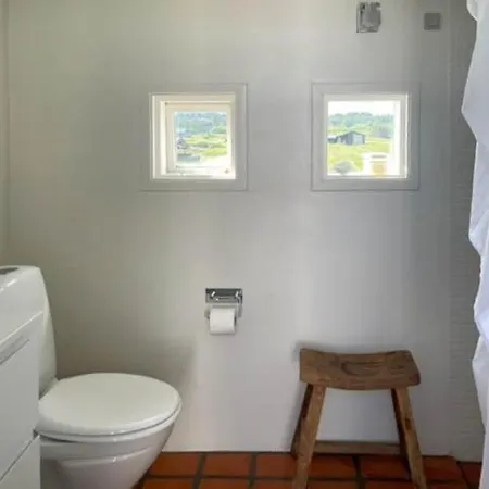 بيت للعطل Small House With Big View In